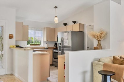 House in Sarasota, Florida 3 bedrooms, 116.41 sq.m. № 2150716 - photo 16