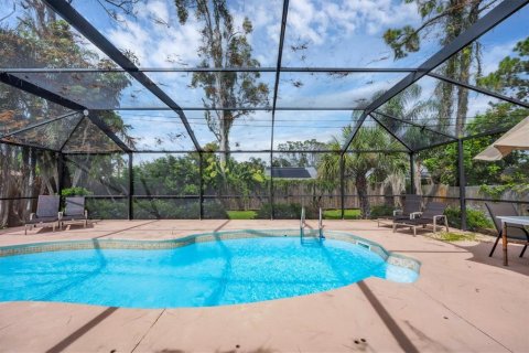 House in Sarasota, Florida 3 bedrooms, 116.41 sq.m. № 2150716 - photo 29