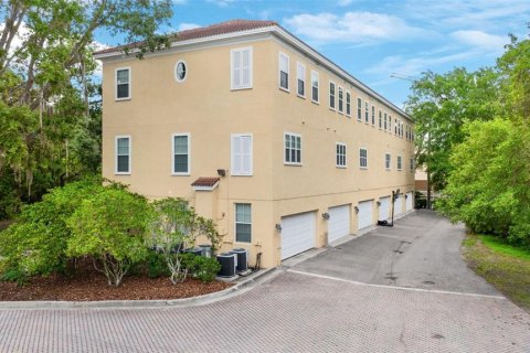 Adosado en venta en Tampa, Florida, 2 dormitorios, 120.77 m2 № 1759756 - foto 28