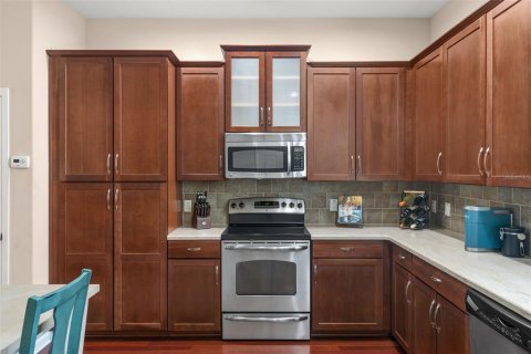 Adosado en venta en Tampa, Florida, 2 dormitorios, 120.77 m2 № 1759756 - foto 11