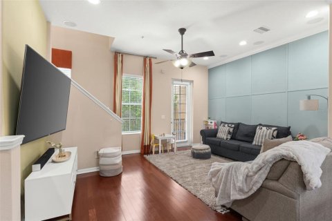 Adosado en venta en Tampa, Florida, 2 dormitorios, 120.77 m2 № 1759756 - foto 5