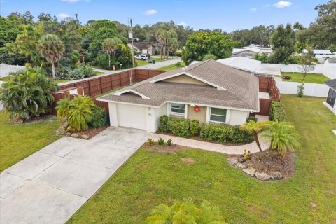 Villa ou maison à vendre à Sarasota, Floride: 3 chambres, 112.41 m2 № 2399243 - photo 4