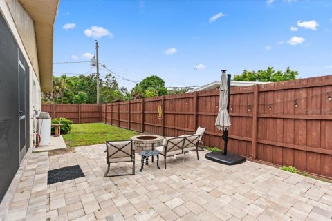 Villa ou maison à vendre à Sarasota, Floride: 3 chambres, 112.41 m2 № 2399243 - photo 28