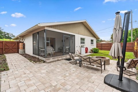 Villa ou maison à vendre à Sarasota, Floride: 3 chambres, 112.41 m2 № 2399243 - photo 29