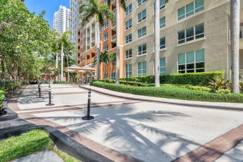 Condo in Miami, Florida, 1 bedroom  № 1745842 - photo 26