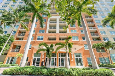 Condo in Miami, Florida, 1 bedroom  № 1745842 - photo 29
