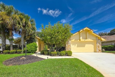 House in Ormond Beach, Florida 3 bedrooms, 208.47 sq.m. № 2400335