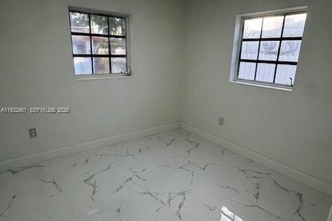 Купить виллу или дом в Майами-Гарденс, Флорида 4 спальни, 112.6м2, № 1991798 - фото 4