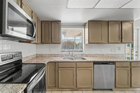 Villa ou maison à vendre à Spring Hill, Floride: 2 chambres, 124.12 m2 № 2217348 - photo 7