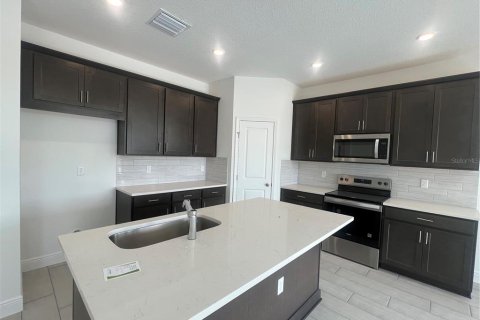 Casa en venta en Minneola, Florida, 3 dormitorios, 172.43 m2 № 1812713 - foto 6