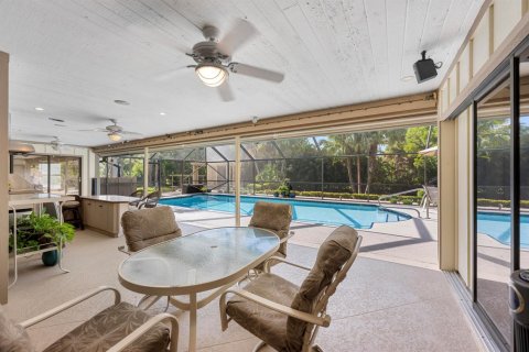 House in Palm Beach Gardens, Florida 4 bedrooms, 224.82 sq.m. № 2250421 - photo 30