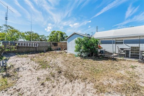 House in New Port Richey, Florida 2 bedrooms, 90.86 sq.m. № 1735591 - photo 22