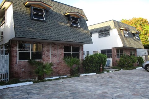 Adosado en Hollywood, Florida 1 dormitorio, 77.39 m2 № 2065289
