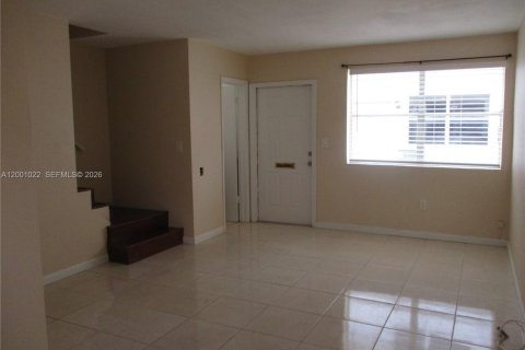 Adosado en alquiler en Hollywood, Florida, 1 dormitorio, 77.39 m2 № 2065289 - foto 8