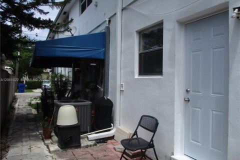 Adosado en alquiler en Hollywood, Florida, 1 dormitorio, 77.39 m2 № 2065289 - foto 20