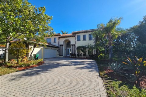 House in Cutler Bay, Florida 5 bedrooms, 369.94 sq.m. № 2027237 - photo 7