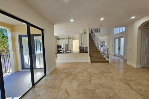 House in Cutler Bay, Florida 5 bedrooms, 369.94 sq.m. № 2027237 - photo 30