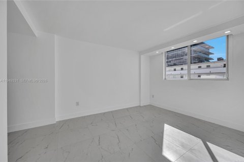 Copropriété à louer à Miami Beach, Floride: 1 chambre, 61.22 m2 № 2006147 - photo 21