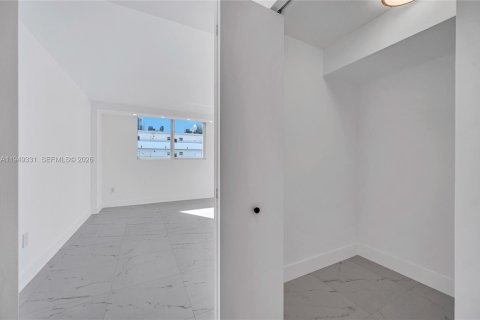 Copropriété à louer à Miami Beach, Floride: 1 chambre, 61.22 m2 № 2006147 - photo 25