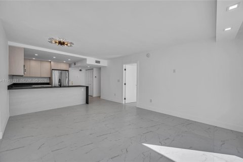 Copropriété à louer à Miami Beach, Floride: 1 chambre, 61.22 m2 № 2006147 - photo 11