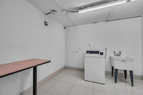 Copropriété à louer à Miami Beach, Floride: 1 chambre, 61.22 m2 № 2006147 - photo 28