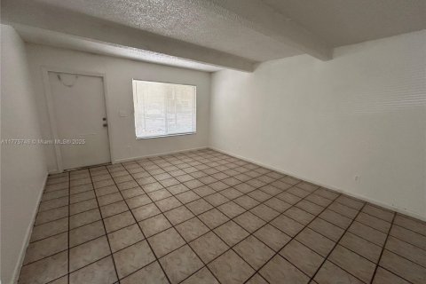 Condo in Pompano Beach, Florida, 2 bedrooms  № 1693267 - photo 7