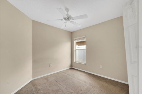 House in Land O' Lakes, Florida 4 bedrooms, 137.12 sq.m. № 1760593 - photo 16