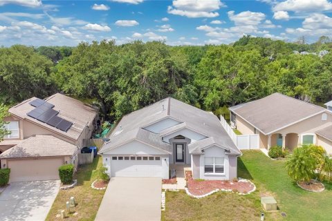 House in Land O' Lakes, Florida 4 bedrooms, 137.12 sq.m. № 1760593 - photo 29