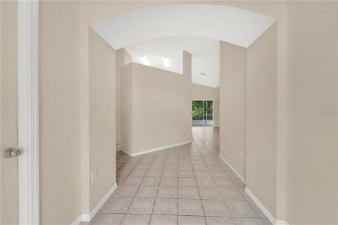 House in Land O' Lakes, Florida 4 bedrooms, 137.12 sq.m. № 1760593 - photo 3