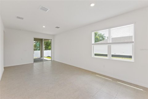 Villa ou maison à vendre à Fruitland Park, Floride: 4 chambres, 153.01 m2 № 1783375 - photo 15