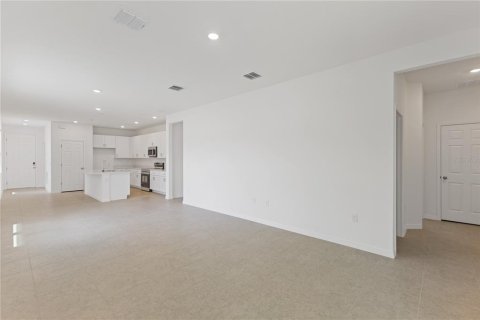 Villa ou maison à vendre à Fruitland Park, Floride: 4 chambres, 153.01 m2 № 1783375 - photo 7