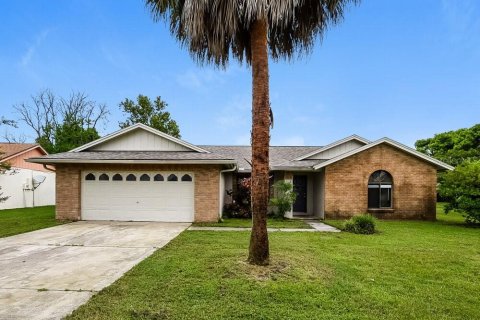 House in Orlando, Florida 4 bedrooms, 173.91 sq.m. № 2277830