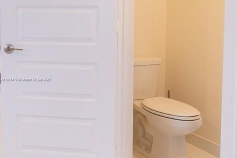 Copropriété à louer à Doral, Floride: 3 chambres, 132.76 m2 № 1809696 - photo 11