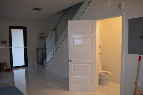 Copropriété à louer à Doral, Floride: 3 chambres, 132.76 m2 № 1809696 - photo 10
