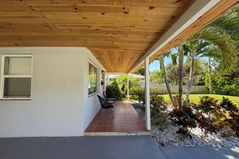 Villa ou maison à louer à West Palm Beach, Floride: 3 chambres, 100.33 m2 № 2386862 - photo 6