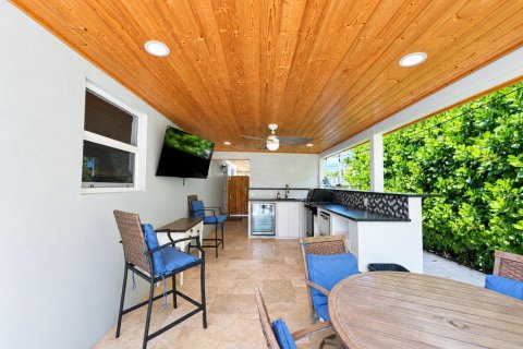 Villa ou maison à louer à West Palm Beach, Floride: 3 chambres, 100.33 m2 № 2386862 - photo 3