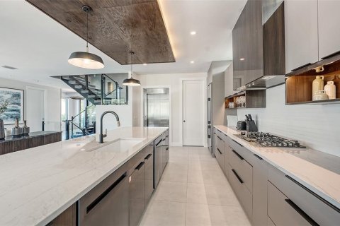 Villa ou maison à vendre à Sarasota, Floride: 6 chambres, 321.35 m2 № 1849807 - photo 13