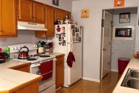House in Inverness, Florida 2 bedrooms, 101.45 sq.m. № 2348008 - photo 8