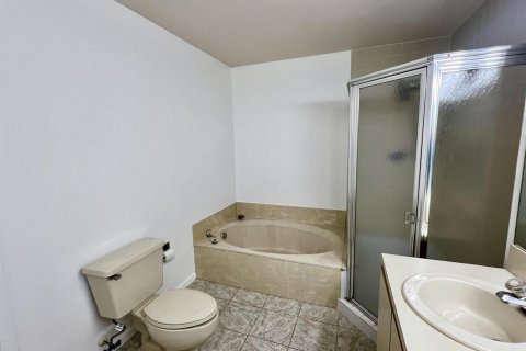 Снять в аренду кондоминиум в Хайполюксо, Флорида 4 комнаты, 138.15м2, № 2180442 - фото 14