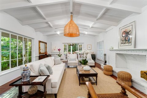 House in Pinecrest, Florida 4 bedrooms, 293.85 sq.m. № 1953677 - photo 9