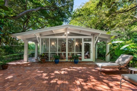 House in Pinecrest, Florida 4 bedrooms, 293.85 sq.m. № 1953677 - photo 29