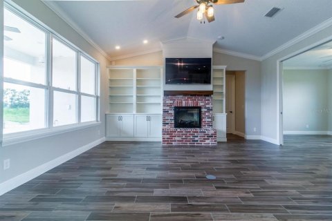 House in Leesburg, Florida 3 bedrooms, 184.6 sq.m. № 2150916 - photo 6