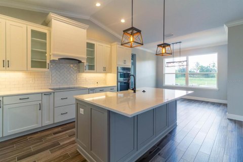 House in Leesburg, Florida 3 bedrooms, 184.6 sq.m. № 2150916 - photo 10