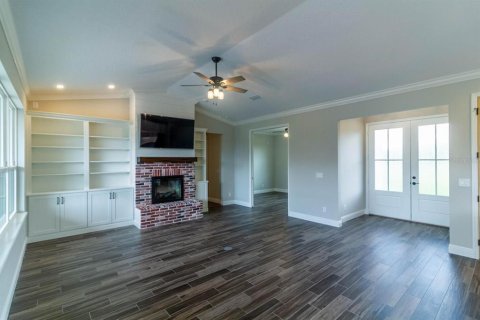 House in Leesburg, Florida 3 bedrooms, 184.6 sq.m. № 2150916 - photo 4