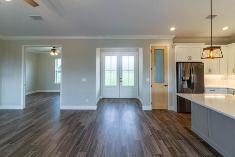 House in Leesburg, Florida 3 bedrooms, 184.6 sq.m. № 2150916 - photo 3