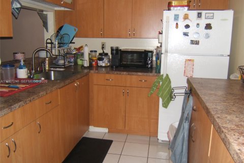 Купить кондоминиум в Майами, Флорида 2 спальни, 91.51м2, № 2049158 - фото 13