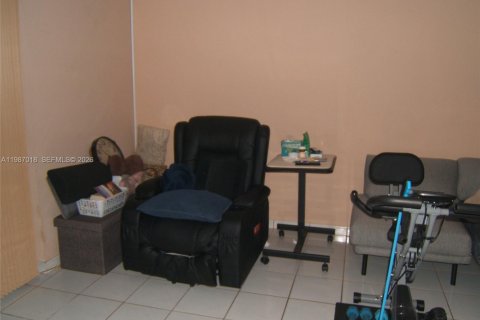 Купить кондоминиум в Майами, Флорида 2 спальни, 91.51м2, № 2049158 - фото 11