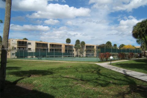 Купить кондоминиум в Майами, Флорида 2 спальни, 91.51м2, № 2049158 - фото 20