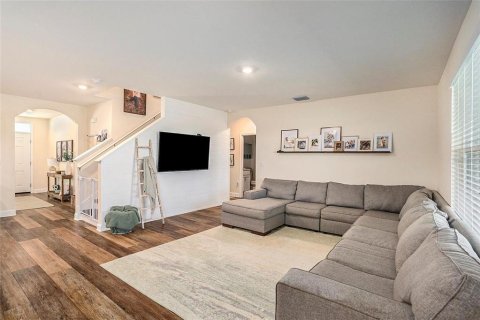 House in Wesley Chapel, Florida 5 bedrooms, 242.01 sq.m. № 1798617 - photo 14