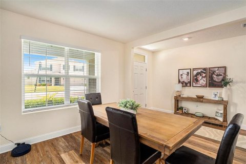 House in Wesley Chapel, Florida 5 bedrooms, 242.01 sq.m. № 1798617 - photo 7